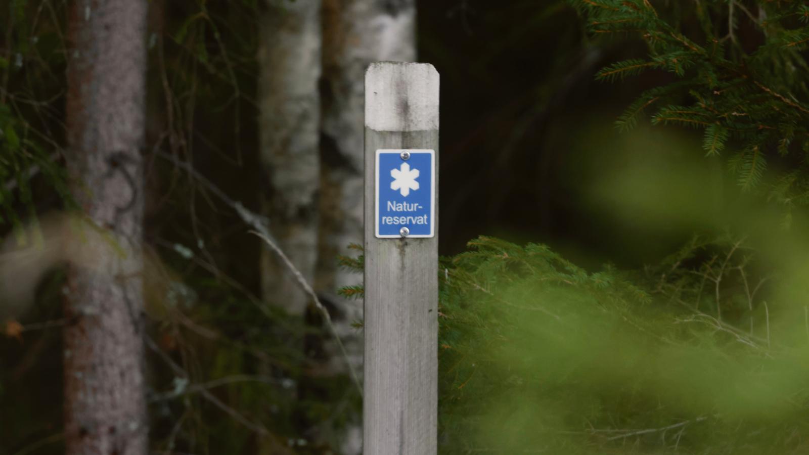 Naturreservat skylt